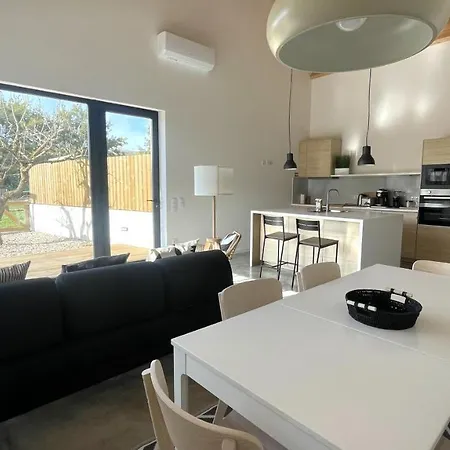 Villas Arneiro I לוריניה