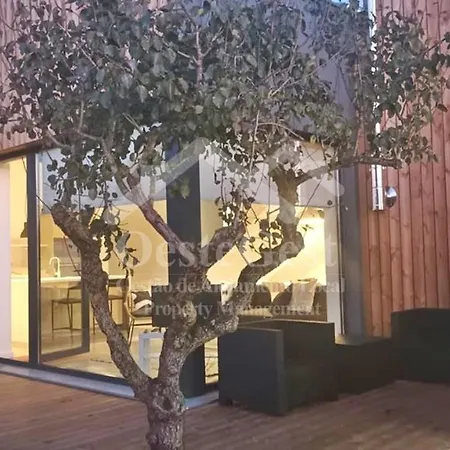 Villas Arneiro I וילה *